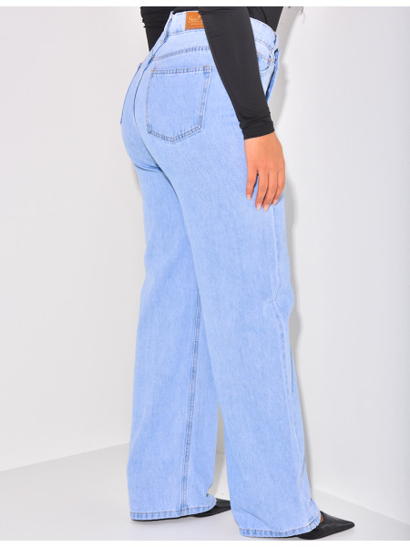 Jeans coupe droite à boutonnière croisée