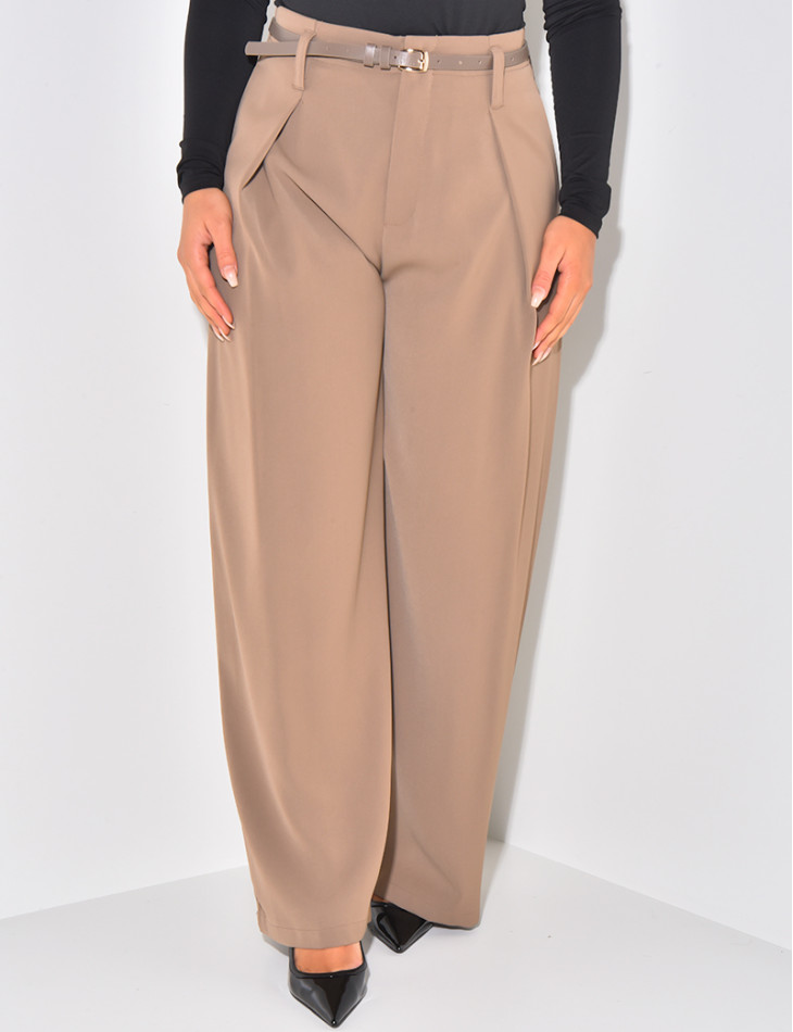 Anzughose mit Gürtelabnähern