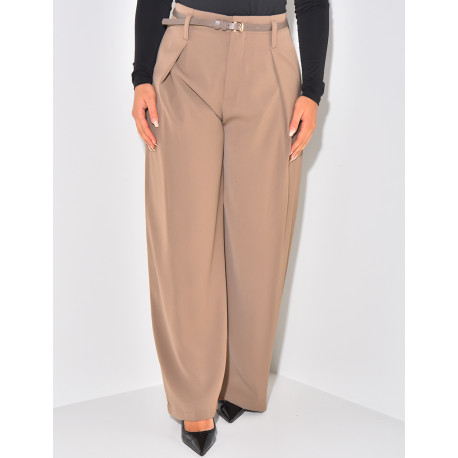 Anzughose mit Gürtelabnähern