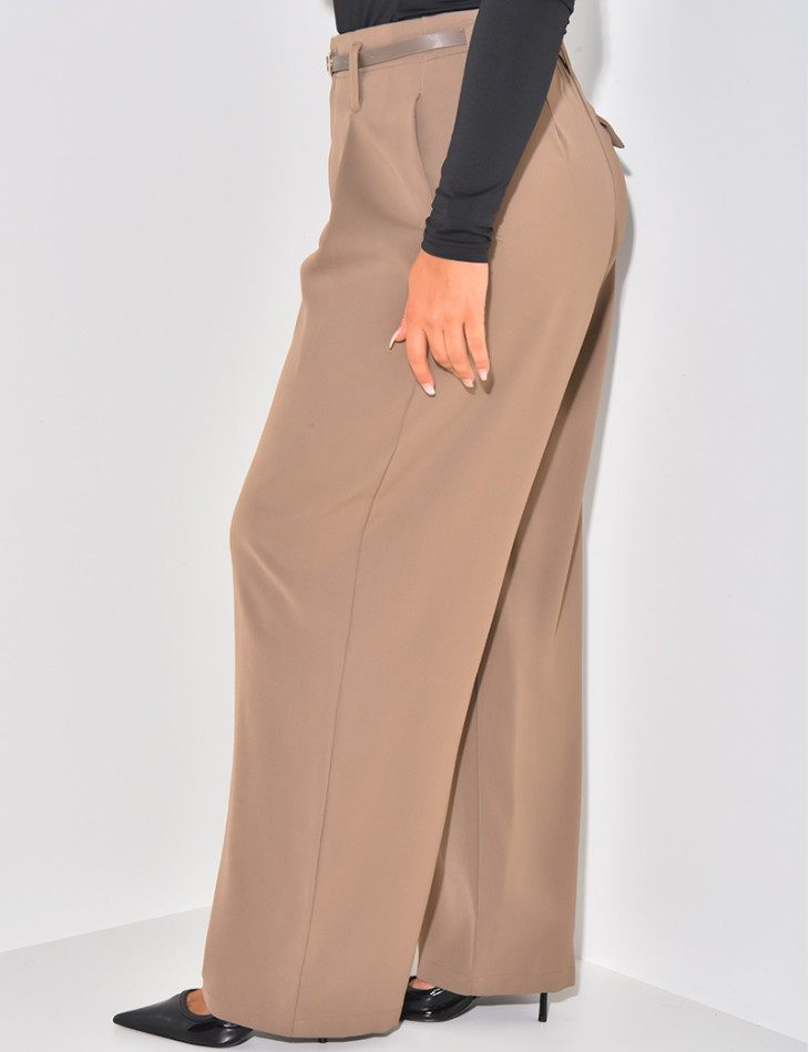 Anzughose mit Gürtelabnähern