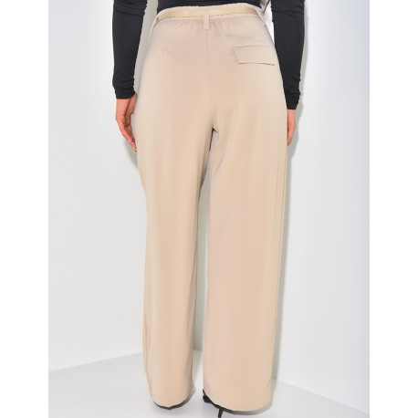 Anzughose mit Gürtelabnähern