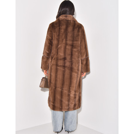 Langer Mantel aus Kunstpelz