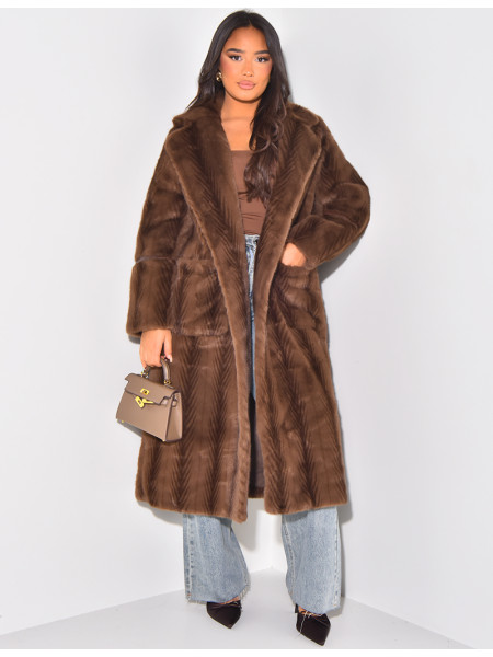 Langer Mantel aus Kunstpelz