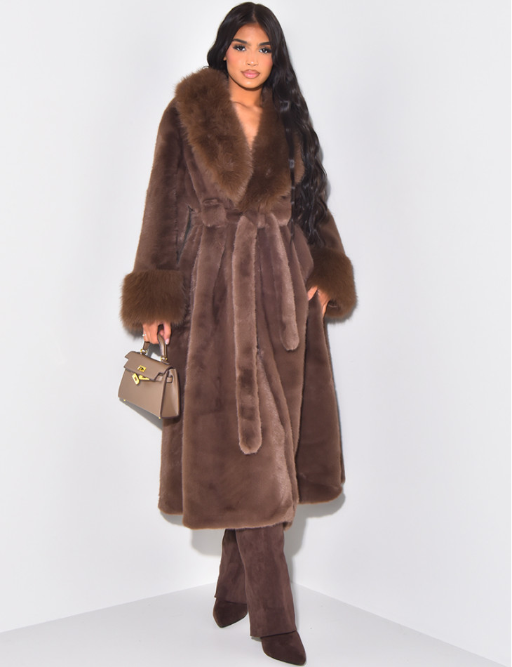 Manteau en fausse fourrure à ceinture