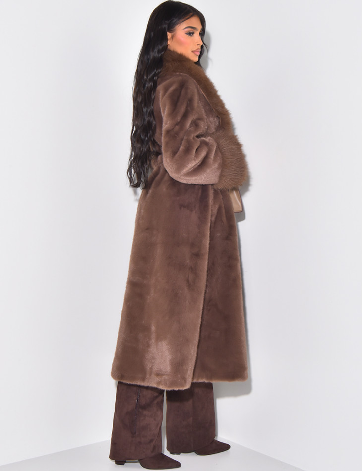 Manteau en fausse fourrure à ceinture