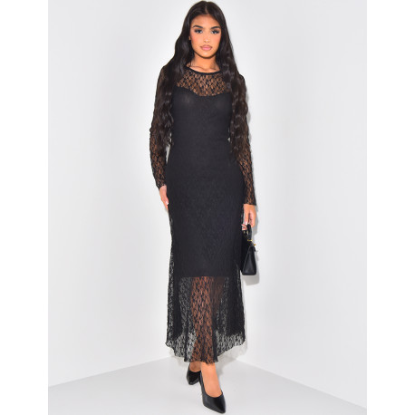 Langes Kleid aus gefütterter Spitze