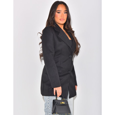 Tailored premium blazer with epaulettes.