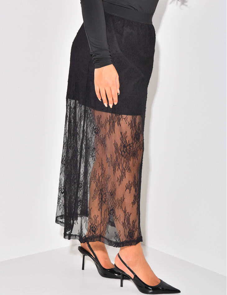 Long lace skirt with lining