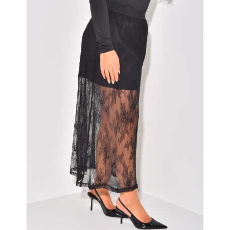 Long lace skirt with lining