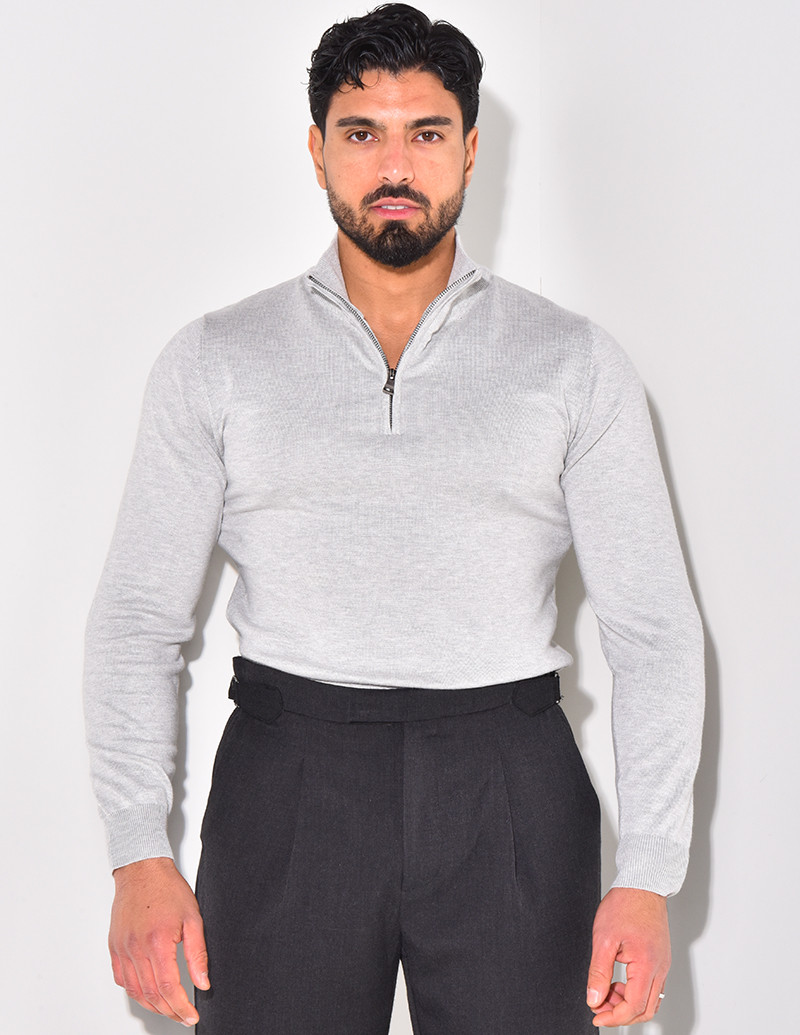 Pull fin col à fermeture...