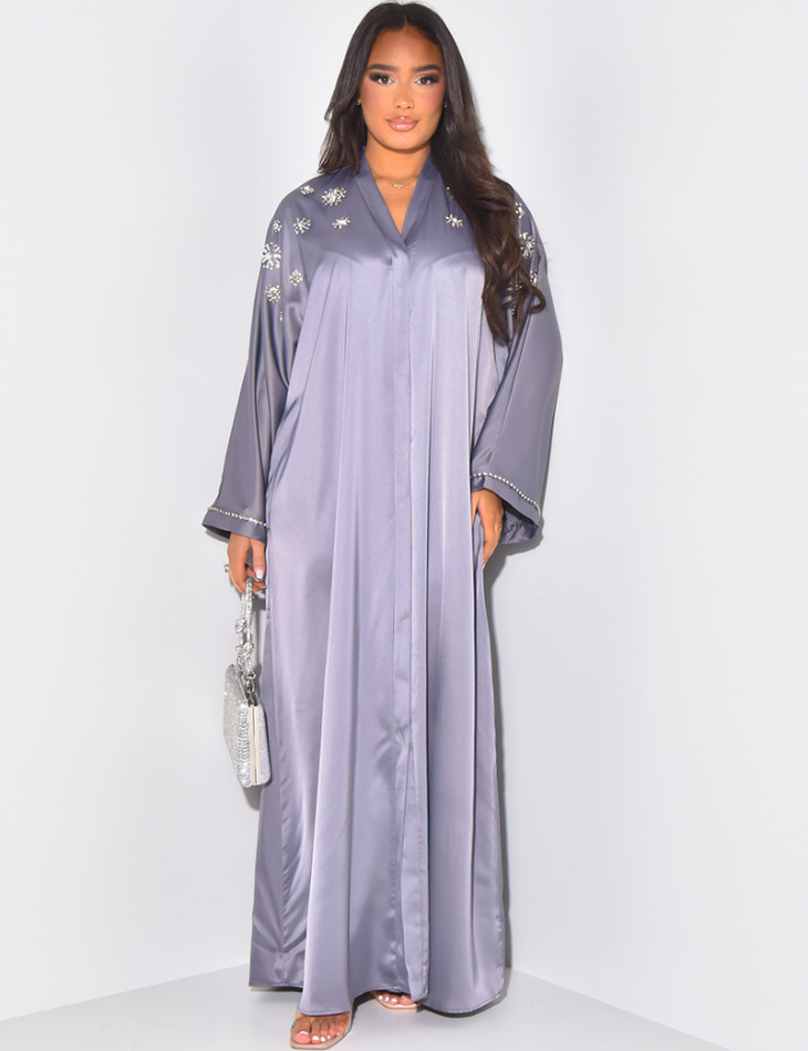 Abaya with crystals in the shape of flowers