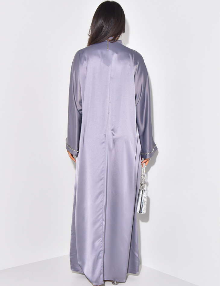 Abaya with crystals in the shape of flowers
