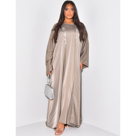 Set aus ärmellosem Kleid und Kimono mit Strasssteinen