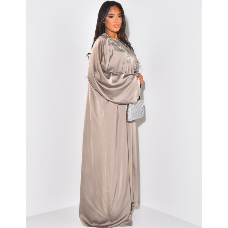 Set aus ärmellosem Kleid und Kimono mit Strasssteinen