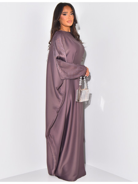 Butterfly abaya adorned with rhinestones to tie on the inside