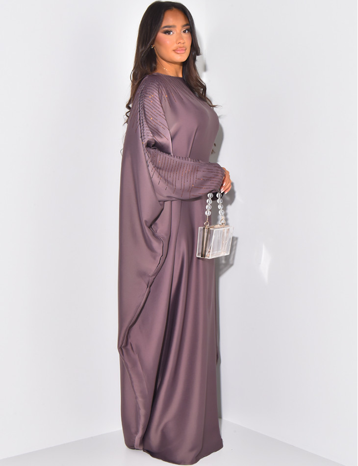 Butterfly abaya adorned with rhinestones to tie on the inside