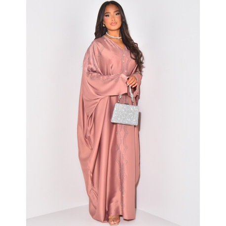 Schmetterlings-Abaya mit Strasssteinen verziert, innen zu binden.