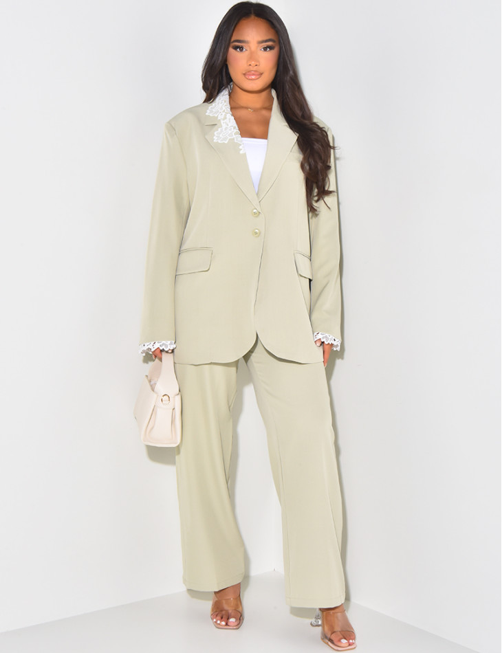 Oversize-Blazer mit Spitzeneinsätzen