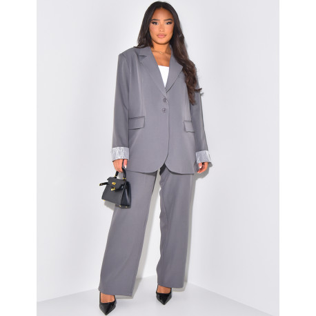 Oversized blazer with lace lapels