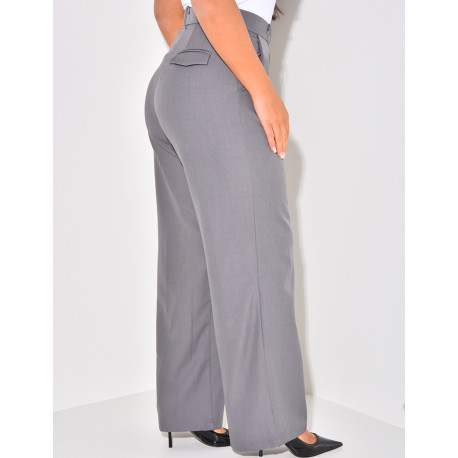 Hoch taillierte Anzughose mit Puff-Effekt.