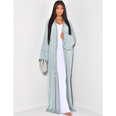 Kimono long en voile à bordures ornées de perles et de strass