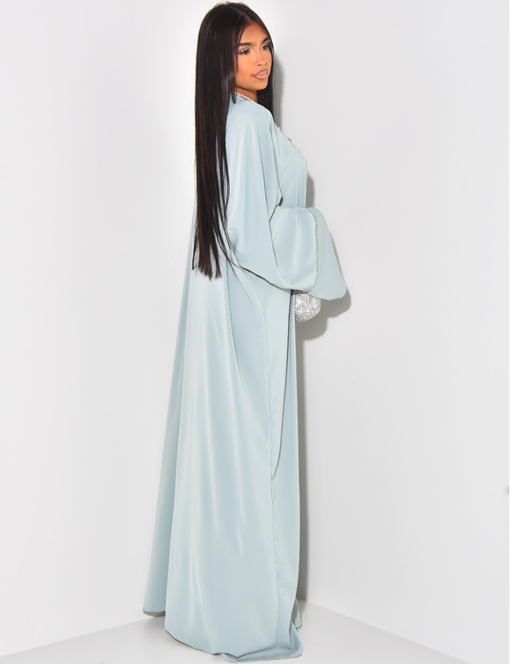 Kimono long en voile à bordures ornées de perles et de strass