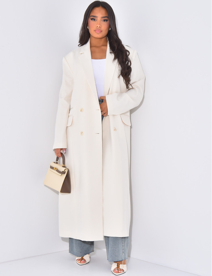 Oversized and long blazer with slit pockets