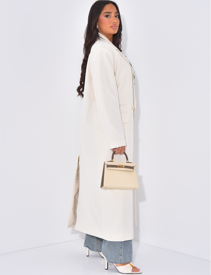 Oversized and long blazer with slit pockets