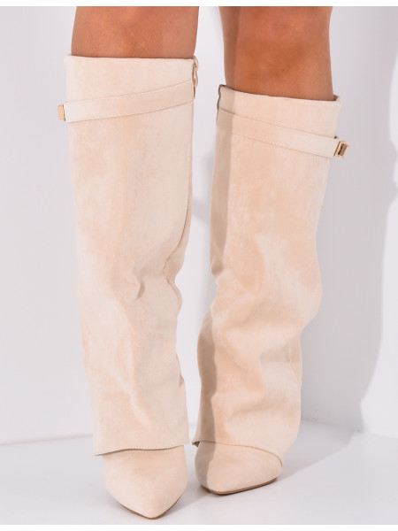 Stiefel aus Wildleder mit quadratischem Absatz und Klappe