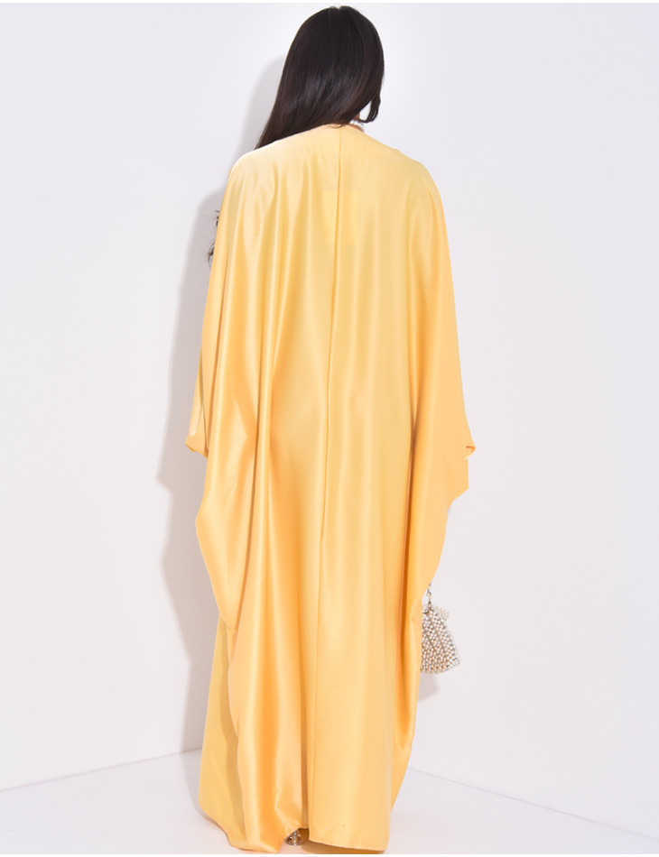 Abaya premium en satin à perles brodées à la main