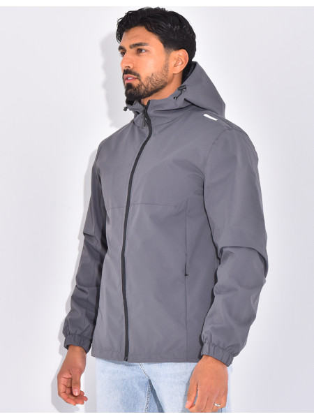 Veste coupe vent à capuche