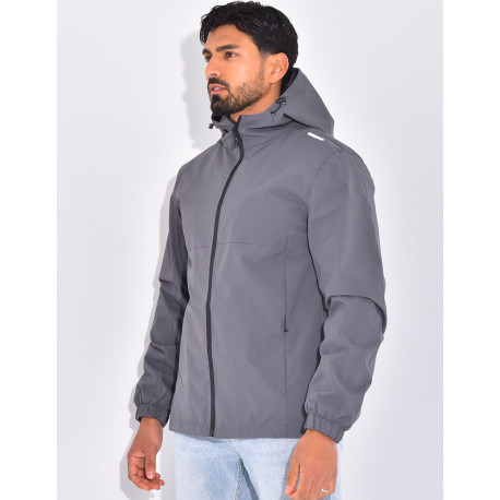 Veste coupe vent à capuche