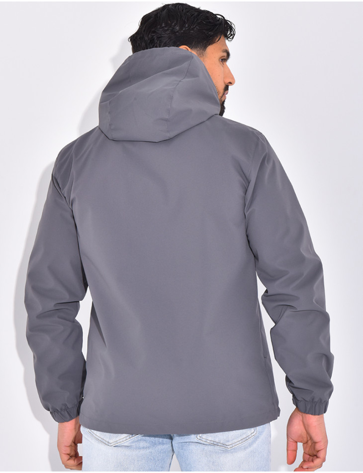 Veste coupe vent à capuche