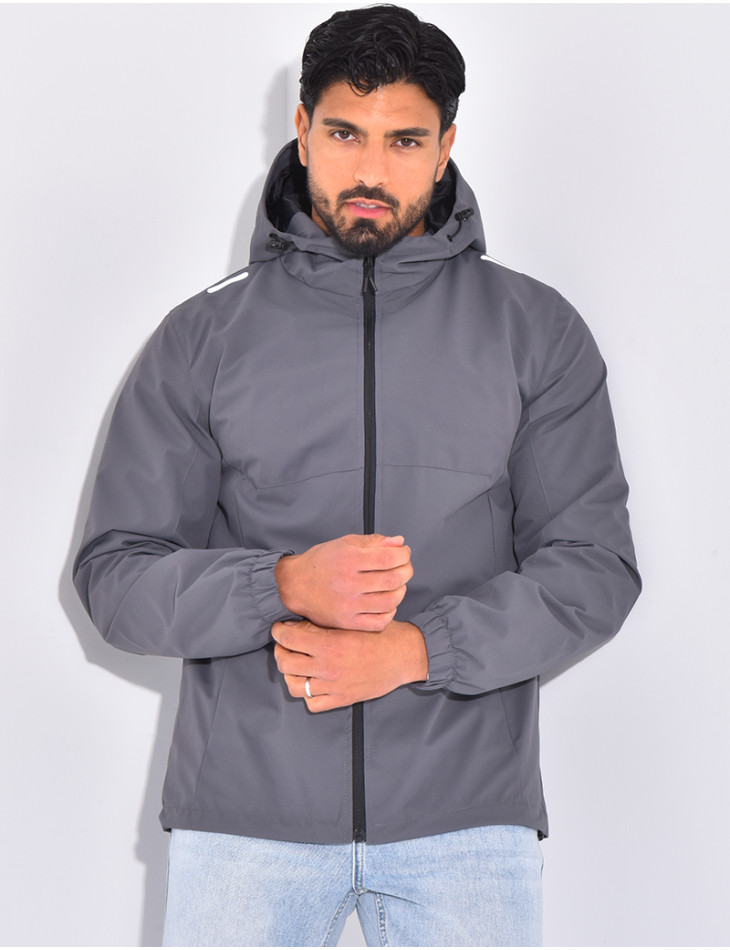 Veste coupe vent à capuche