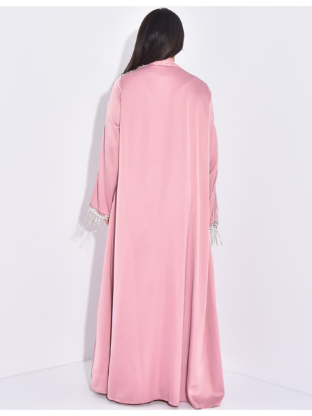 Premium-Set aus Kleid und Kimono mit handgenähten Strasssteinen.