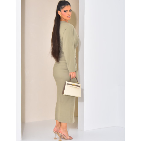 Robe longue drapée et froncée à la taille