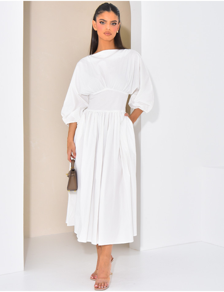 Long cotton dress fitted at the waist
