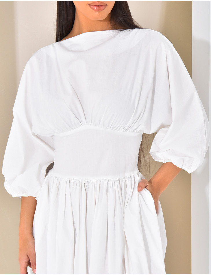 Long cotton dress fitted at the waist