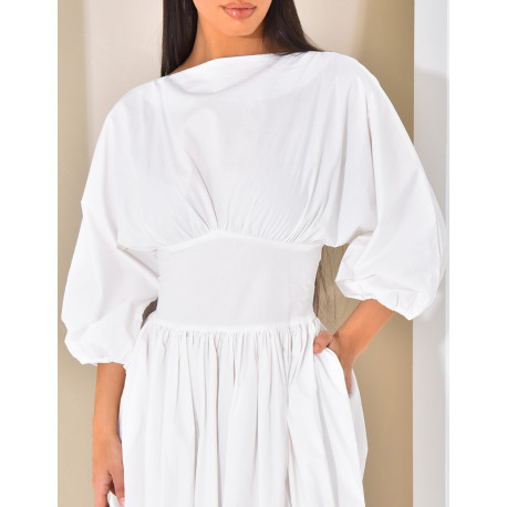 Long cotton dress fitted at the waist