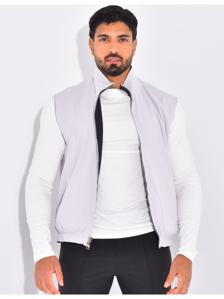 Reversible sleeveless jacket