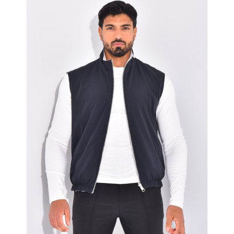 Reversible sleeveless jacket