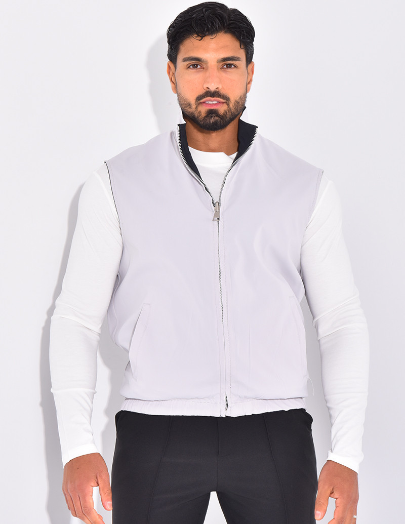 Reversible sleeveless jacket