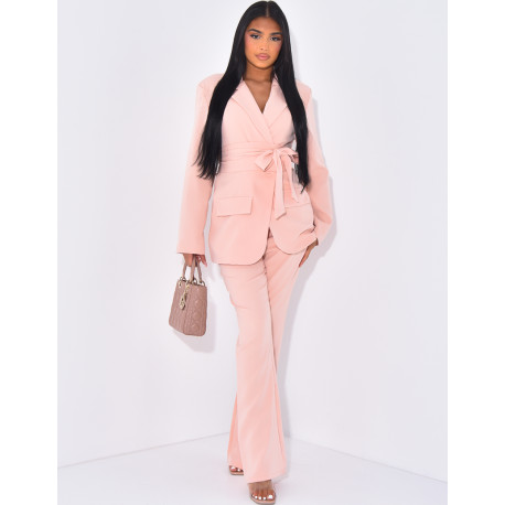 Suit with wide waistband and flare trousers