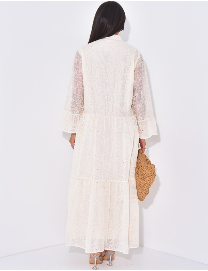 Langes,lockeres, besticktes Kleid