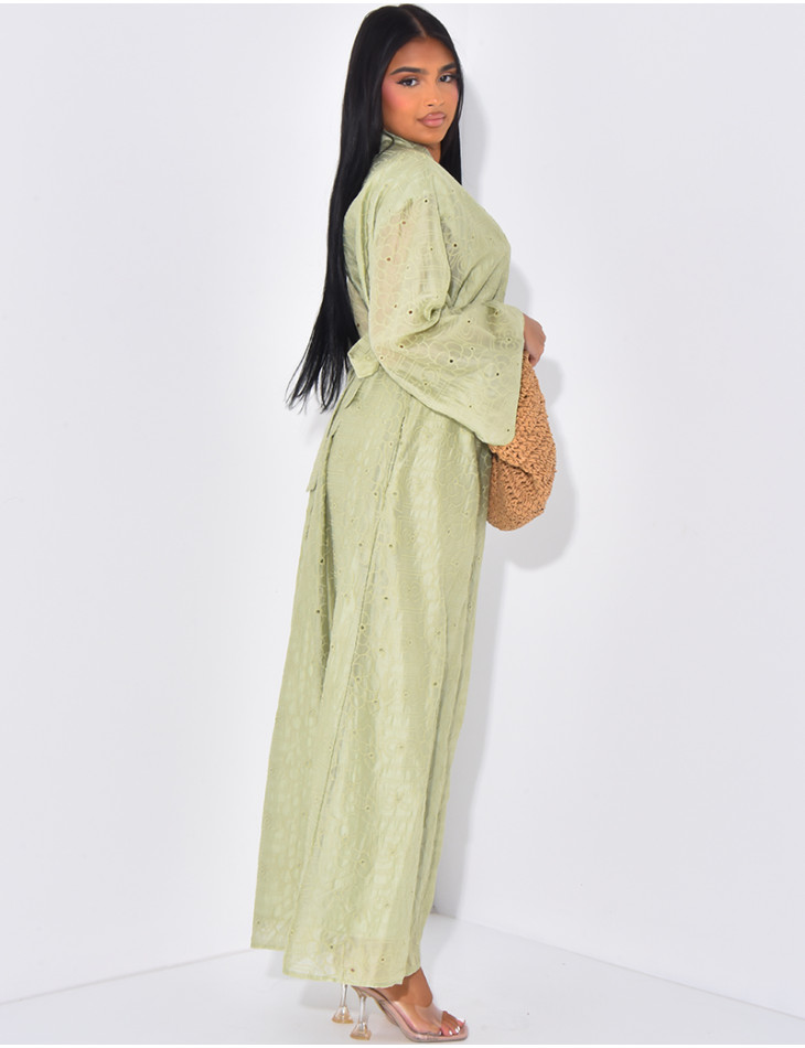 Langes Kleid mit bestickter Schleife