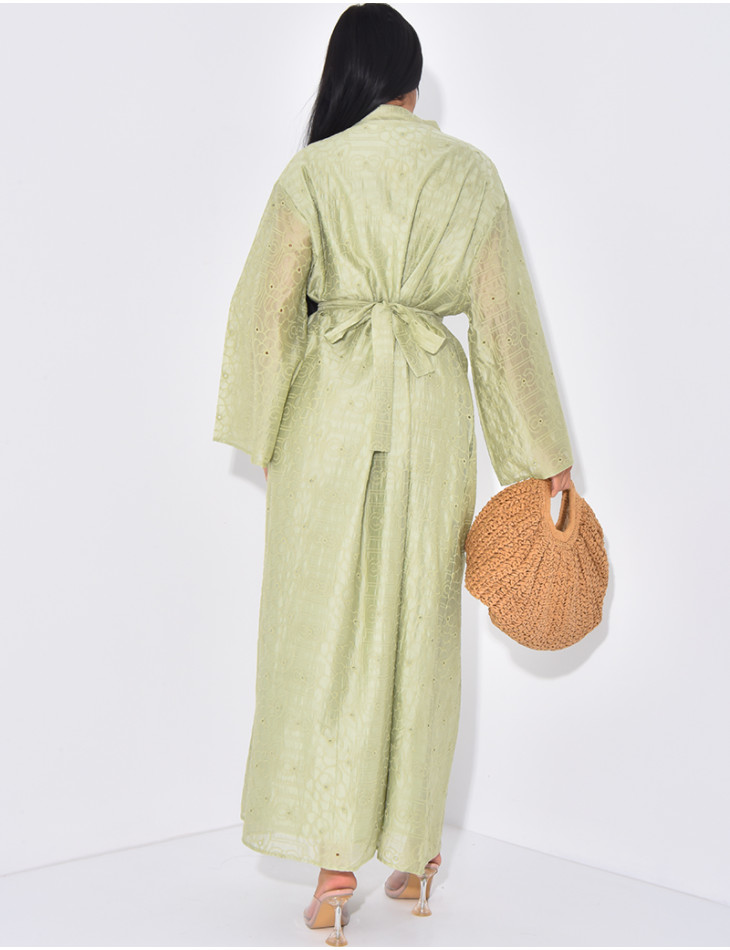 Langes Kleid mit bestickter Schleife