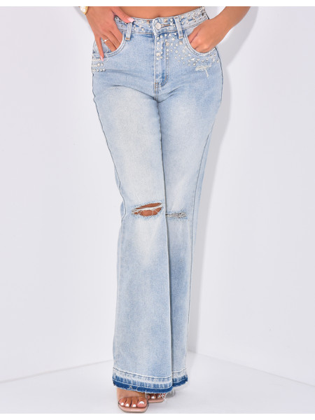 Destroyed-Schlagjeans mit Nieten