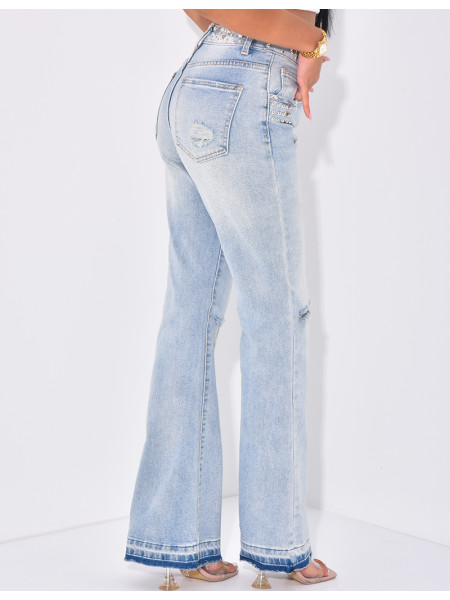 Destroyed-Schlagjeans mit Nieten