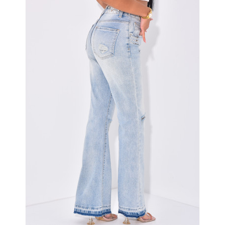 Destroyed-Schlagjeans mit Nieten