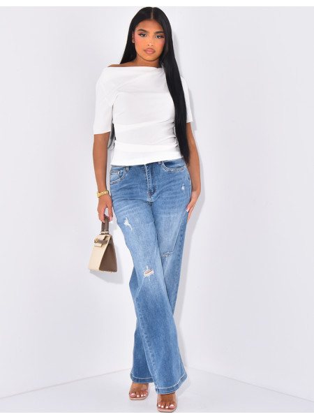 Hoch taillierte, gerade geschnittene Destroyed- und Stretch-Jeans